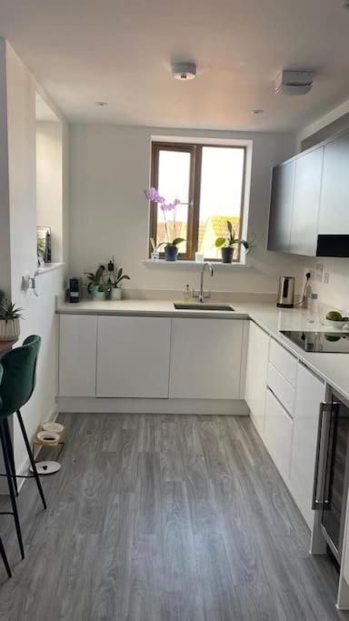 London Luxe: Stylish Studio Eksteriør bilde